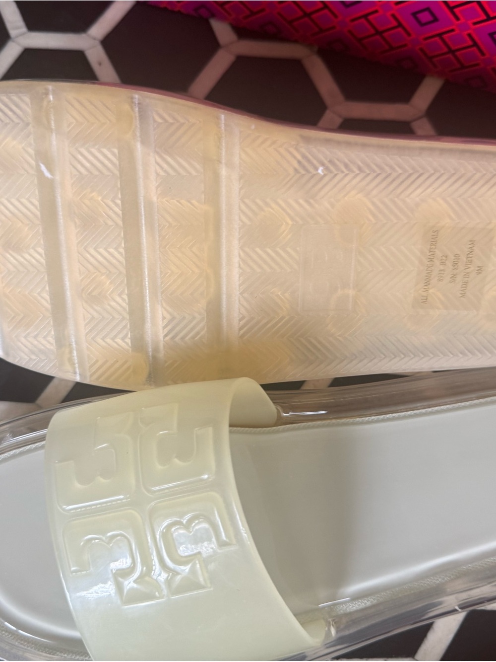 Tory Burch Clear Jelly Slide Sandals in New Ivory - Picture 3 of 6